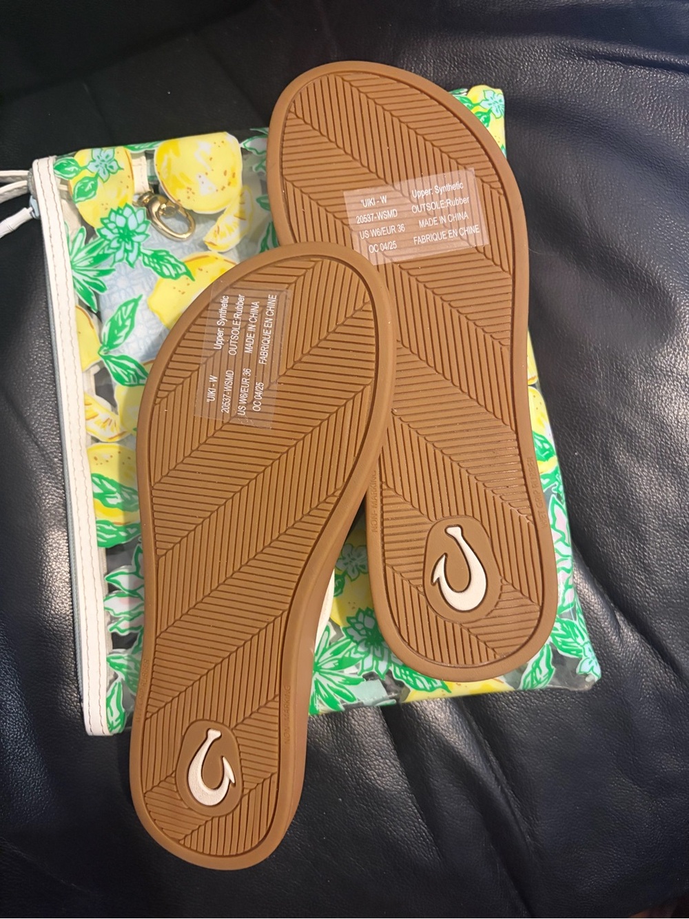 OluKai Women’s White and Tan Thong Sandals - Picture 3 of 4